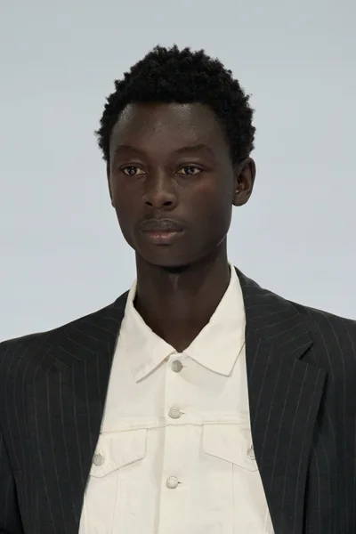 Look 7
